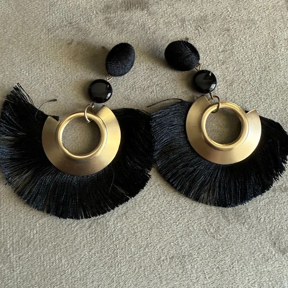 Elegant Black and Gold Fringe Earrings